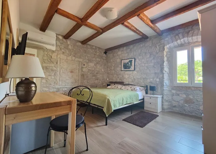 Boutique Castello Gulich Hotel 3*