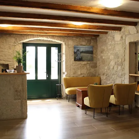 Boutique Castello Gulich بوريتش
