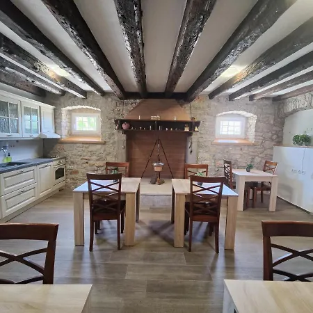 Hotel Boutique Castello Gulich 3*