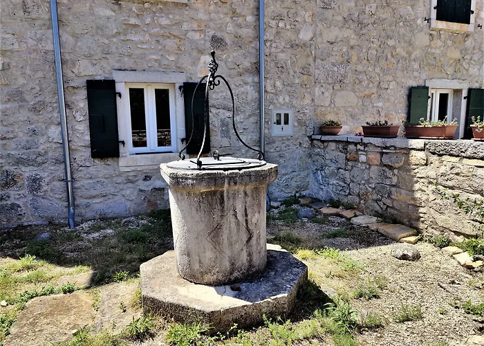 Boutique Castello Gulich Готель 3*